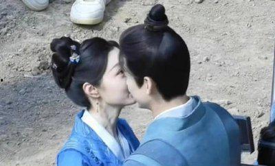 宋轶白敬亭恋情最新爆料,甜蜜互动引粉丝热议